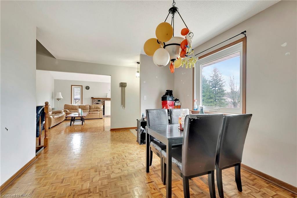 2280 Highway 6, Flamborough, ON - Indoor Photo Showing Dining Room