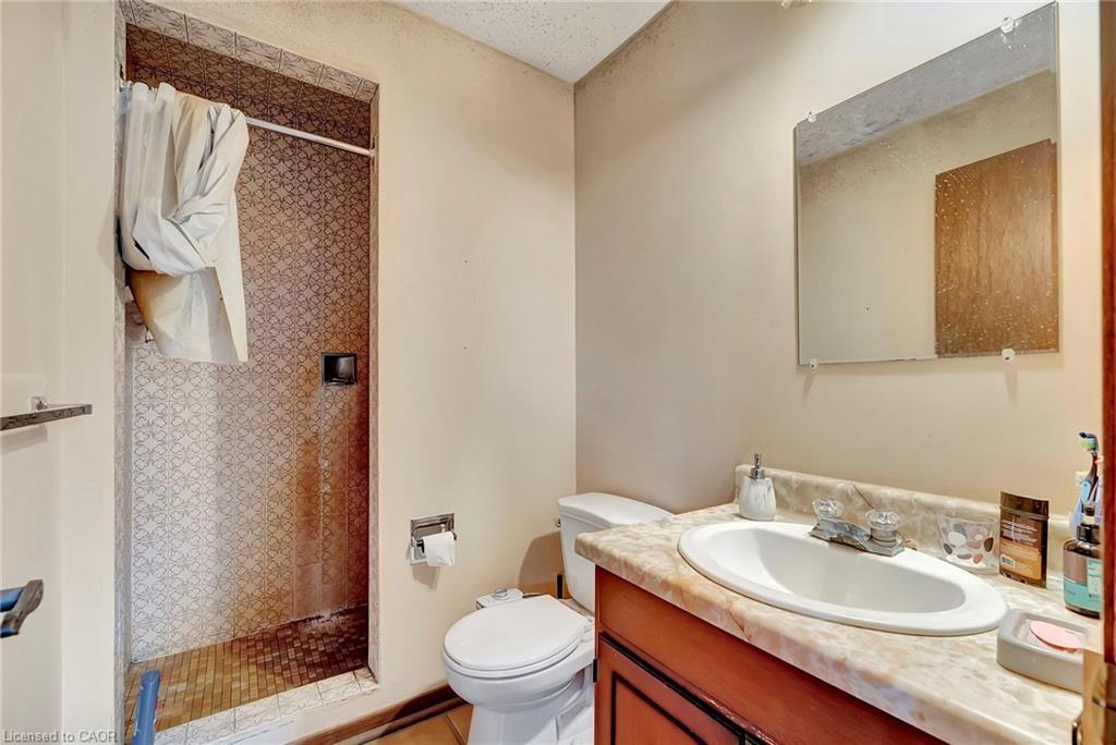 2280 Highway 6, Flamborough, ON - Indoor Photo Showing Bathroom
