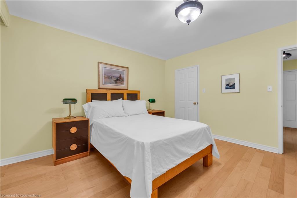 108-1377 Lakeshore Road, Burlington, ON - Indoor Photo Showing Bedroom