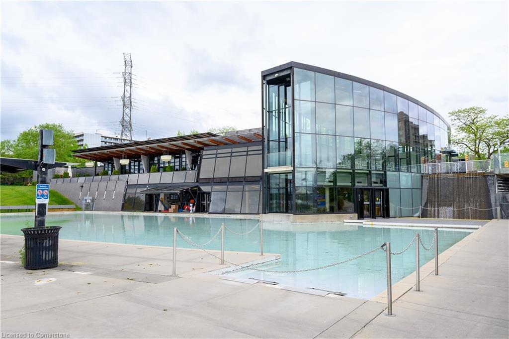 108-1377 Lakeshore Road, Burlington, ON - Outdoor With In Ground Pool