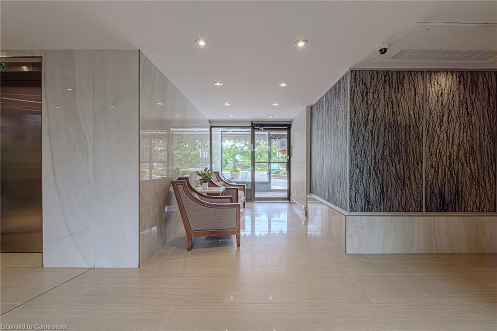 1203-6500 Montevideo Road, Mississauga, ON - Indoor Photo Showing Other Room