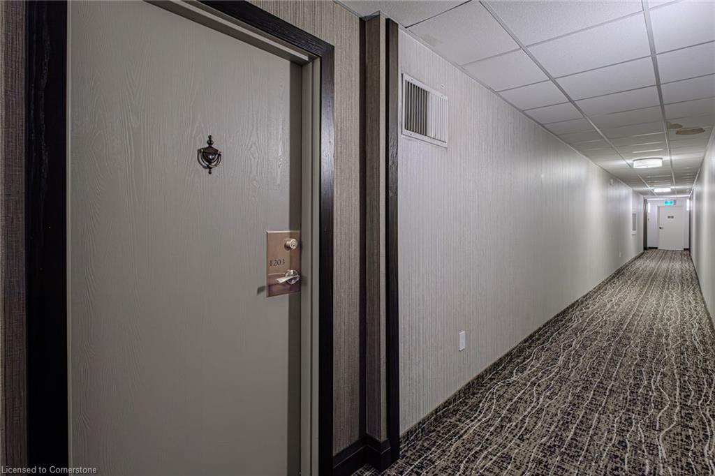 1203-6500 Montevideo Road, Mississauga, ON - Indoor Photo Showing Other Room