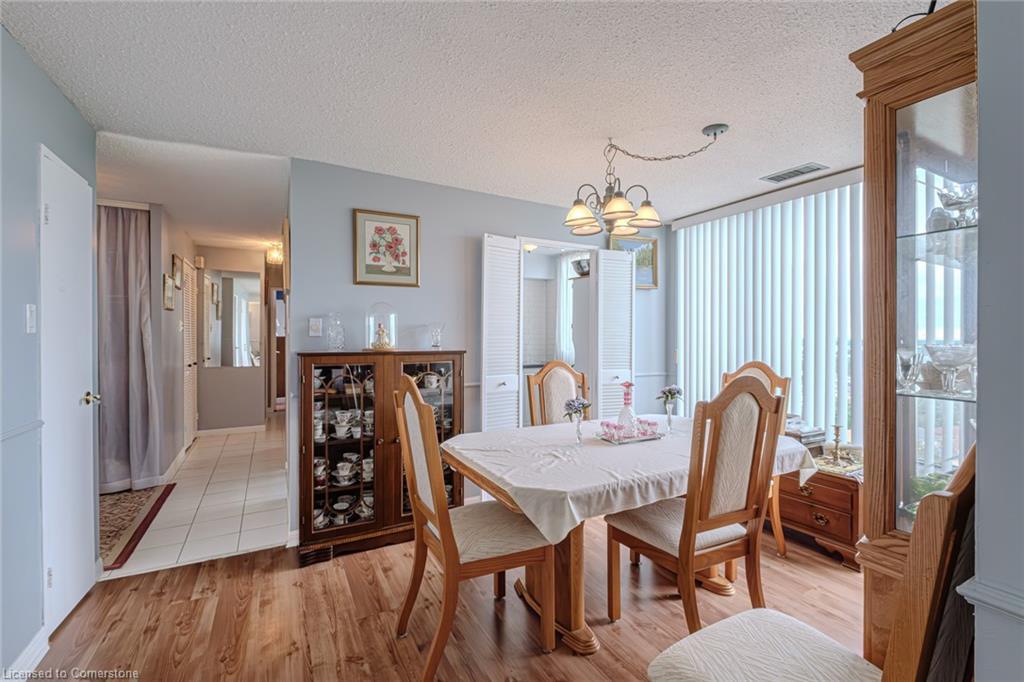 1203-6500 Montevideo Road, Mississauga, ON - Indoor Photo Showing Dining Room