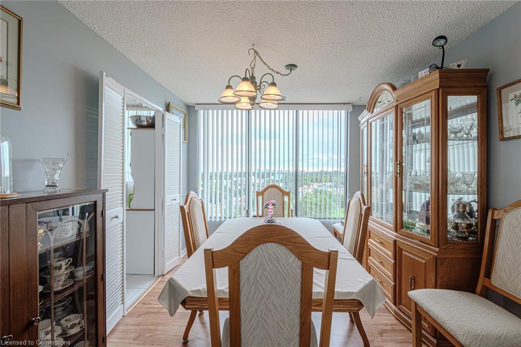 1203-6500 Montevideo Road, Mississauga, ON - Indoor Photo Showing Dining Room