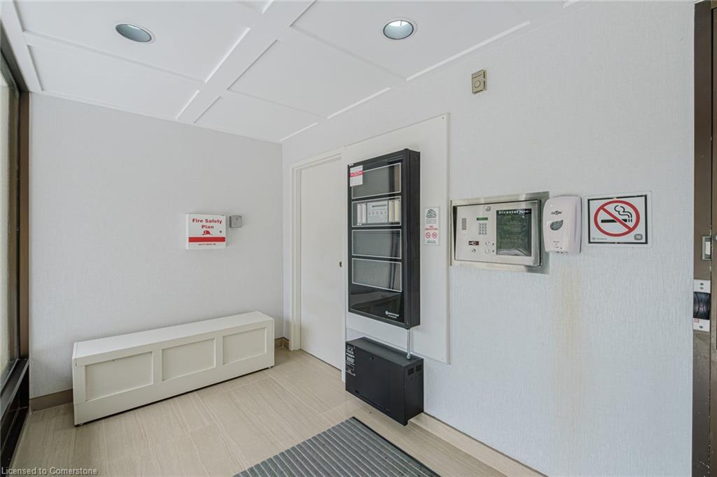 1203-6500 Montevideo Road, Mississauga, ON - Indoor Photo Showing Other Room