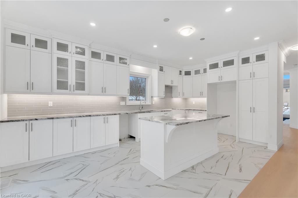22 Roselawn Avenue, Ancaster, ON - Indoor Photo Showing Kitchen With Upgraded Kitchen