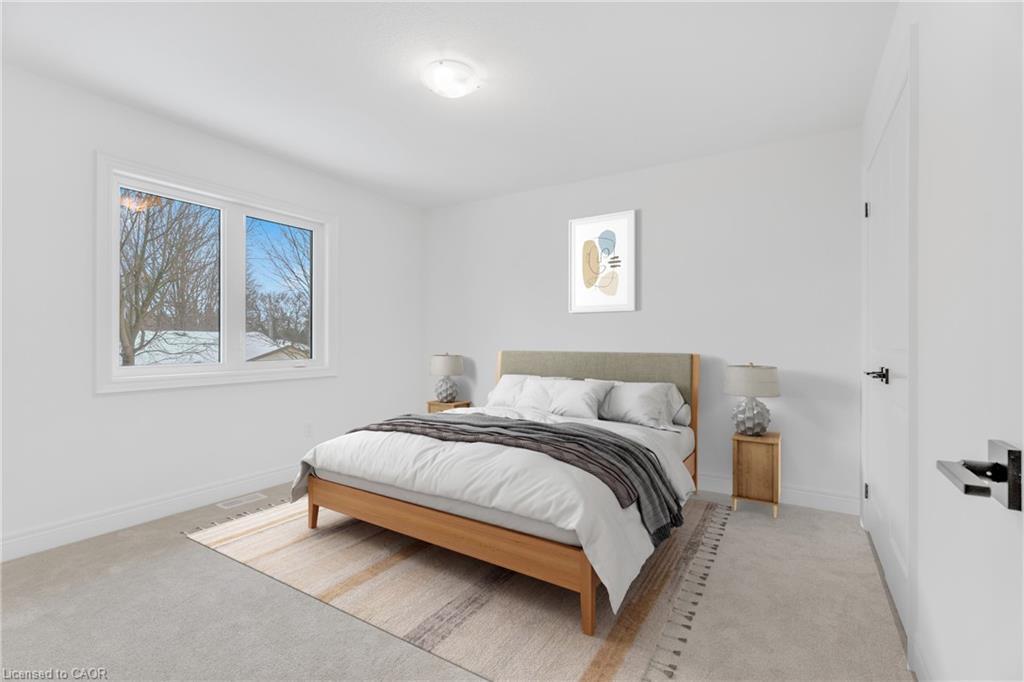22 Roselawn Avenue, Ancaster, ON - Indoor Photo Showing Bedroom
