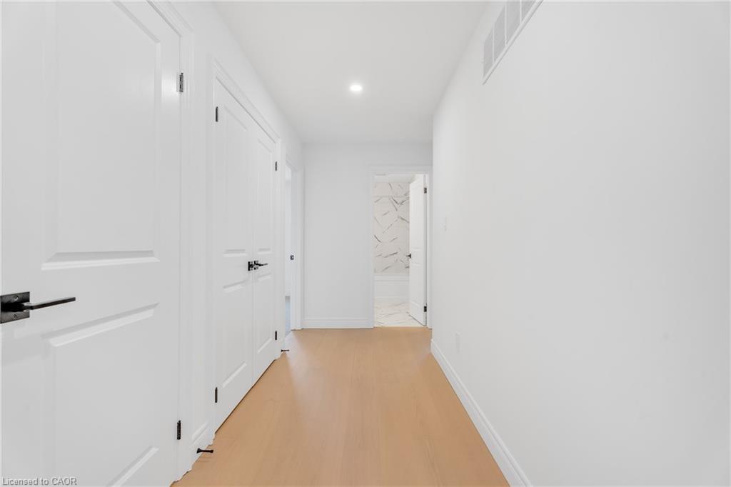 22 Roselawn Avenue, Ancaster, ON - Indoor Photo Showing Other Room