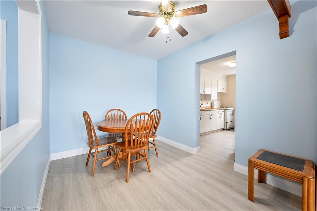 11-2418 New Street, Burlington, ON - Indoor Photo Showing Other Room