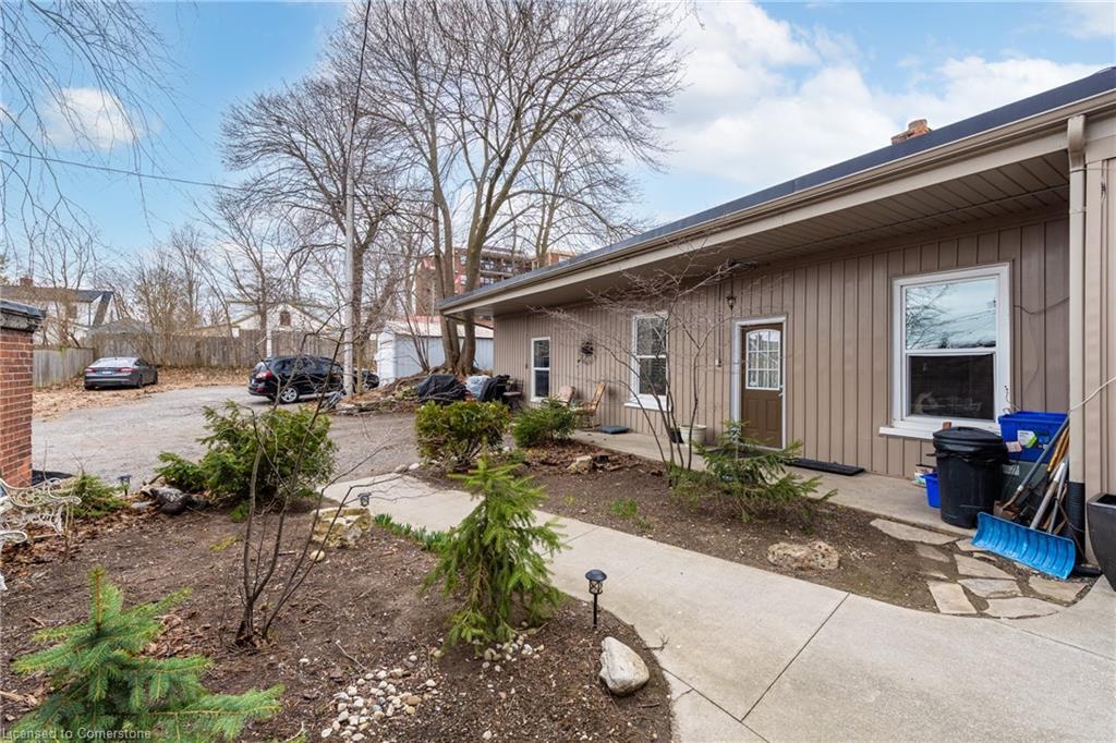 840-846 King Street E, Cambridge, ON