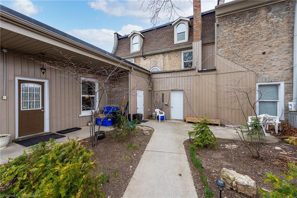 840-846 King Street E, Cambridge, ON