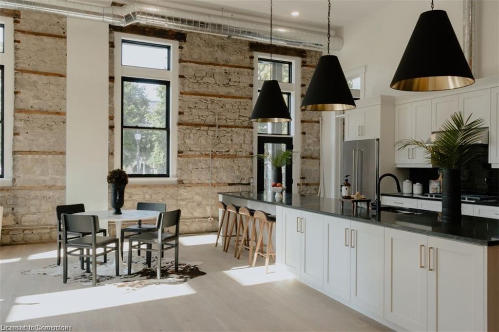 202-247 Brock Street, Amherstburg, ON - Indoor