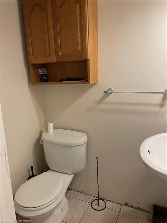 627 Upper Sherman Avenue, Hamilton, ON - Indoor Photo Showing Bathroom