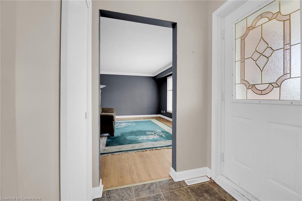 9 Gavin Drive, St. Catharines, ON - Indoor Photo Showing Other Room