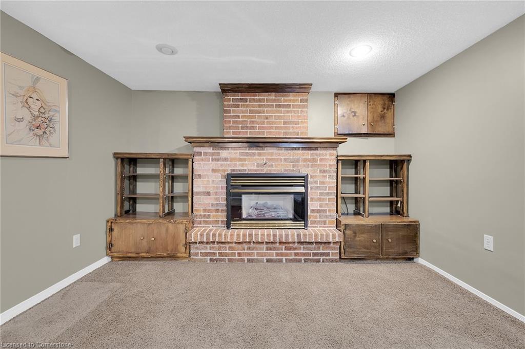 9 Gavin Drive, St. Catharines, ON - Indoor With Fireplace