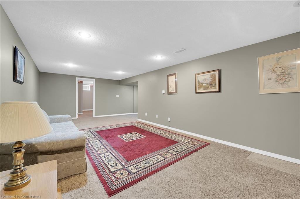 9 Gavin Drive, St. Catharines, ON - Indoor