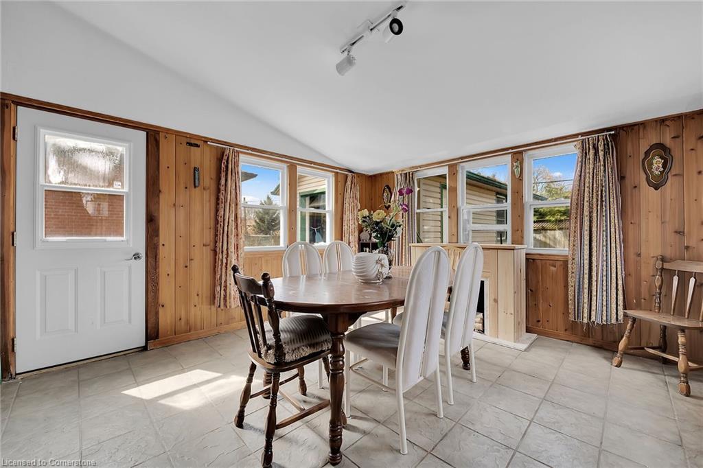 9 Gavin Drive, St. Catharines, ON - Indoor Photo Showing Dining Room