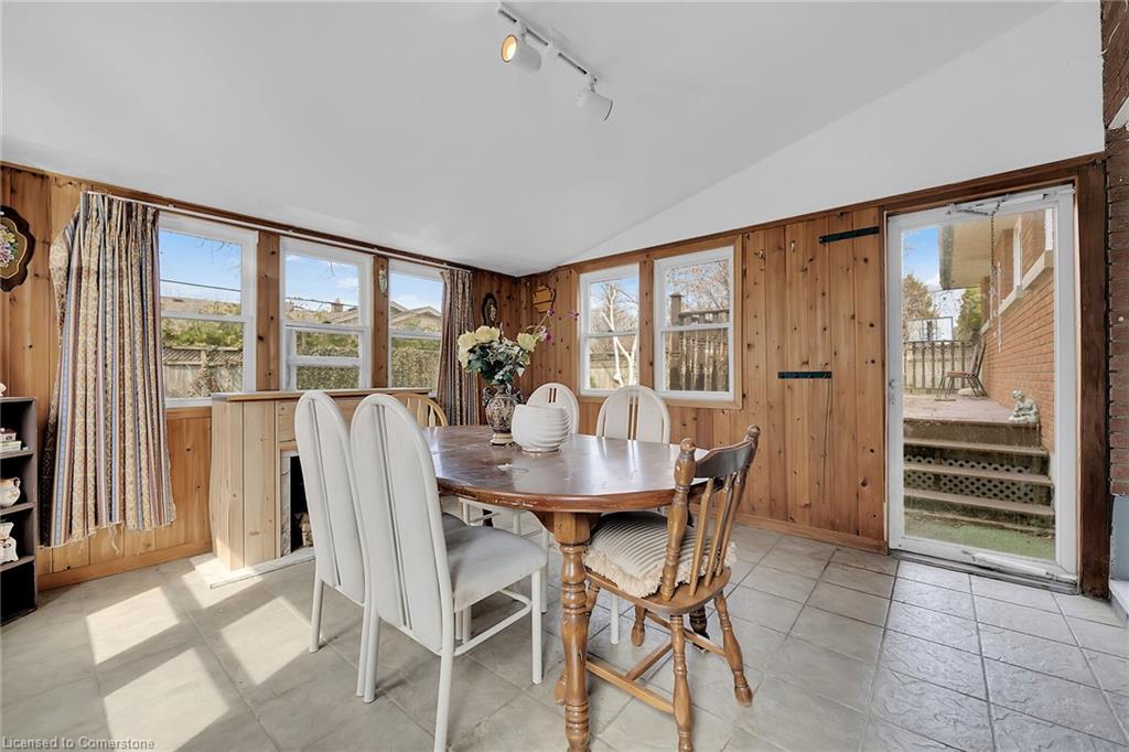 9 Gavin Drive, St. Catharines, ON - Indoor Photo Showing Dining Room