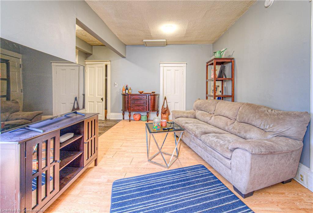 40 John Street, Cambridge, ON