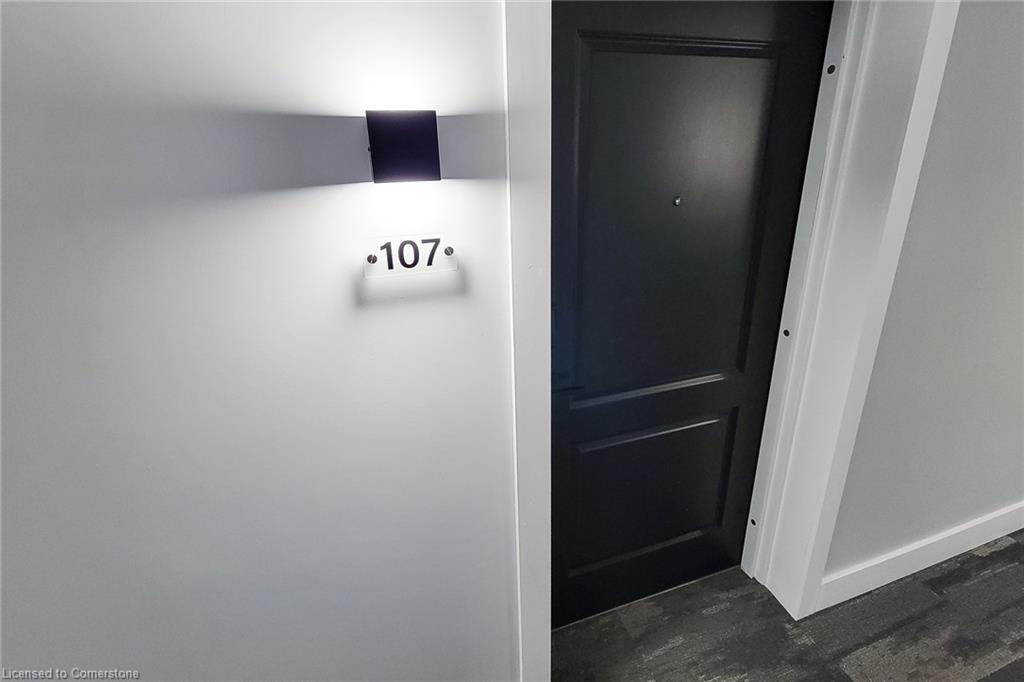 107-120 Springvalley Crescent, Hamilton, ON - Indoor Photo Showing Other Room