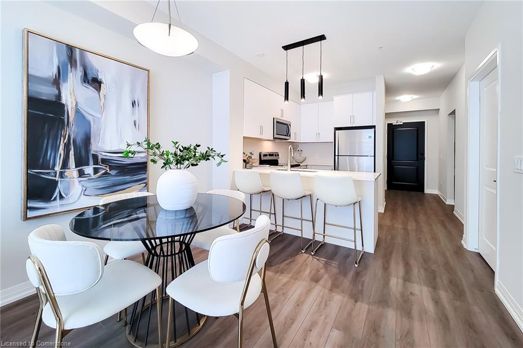 107-120 Springvalley Crescent, Hamilton, ON - Indoor Photo Showing Dining Room