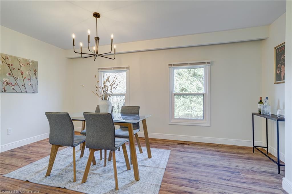 1252 Lakeview Drive, Oakville, ON - Indoor Photo Showing Dining Room