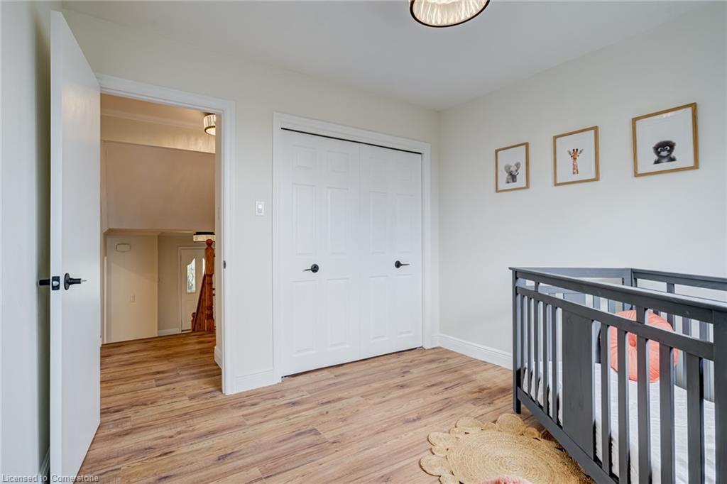 1252 Lakeview Drive, Oakville, ON - Indoor Photo Showing Bedroom