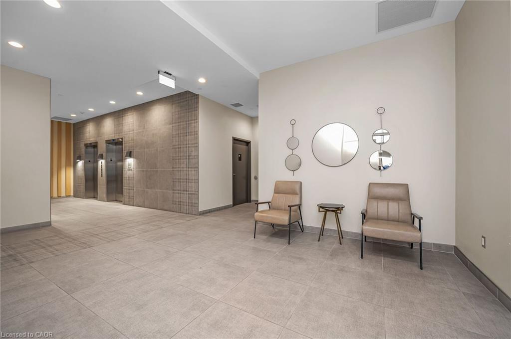 904-108 Garment Street, Kitchener, ON - Indoor Photo Showing Other Room