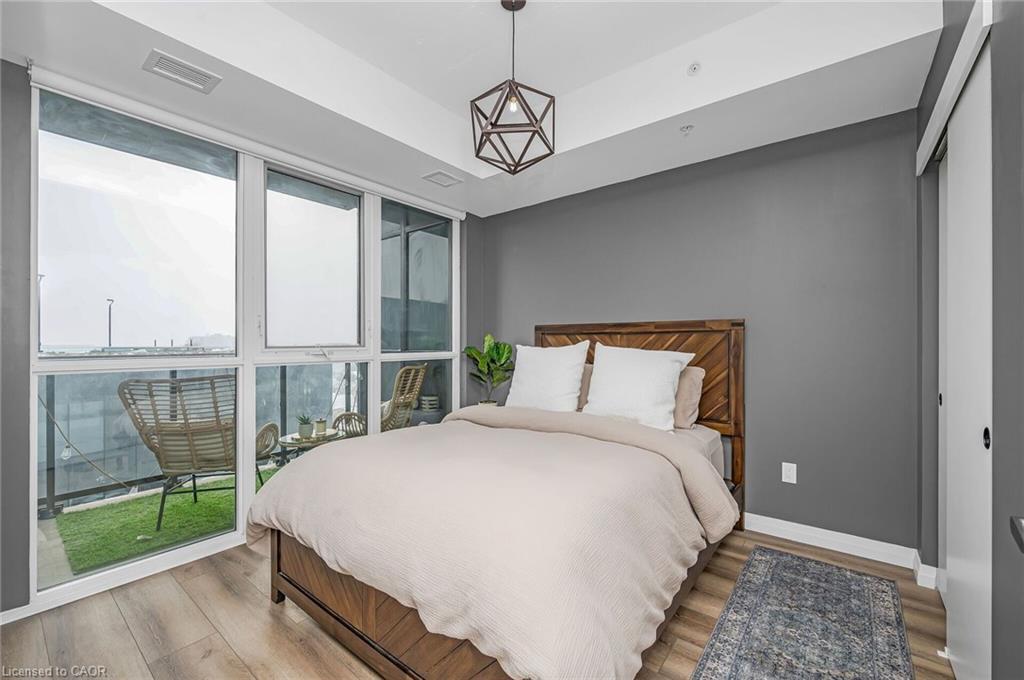 904-108 Garment Street, Kitchener, ON - Indoor Photo Showing Bedroom
