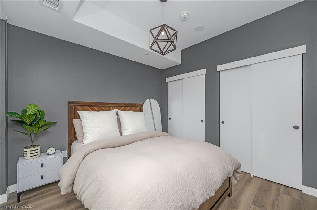 904-108 Garment Street, Kitchener, ON - Indoor Photo Showing Bedroom