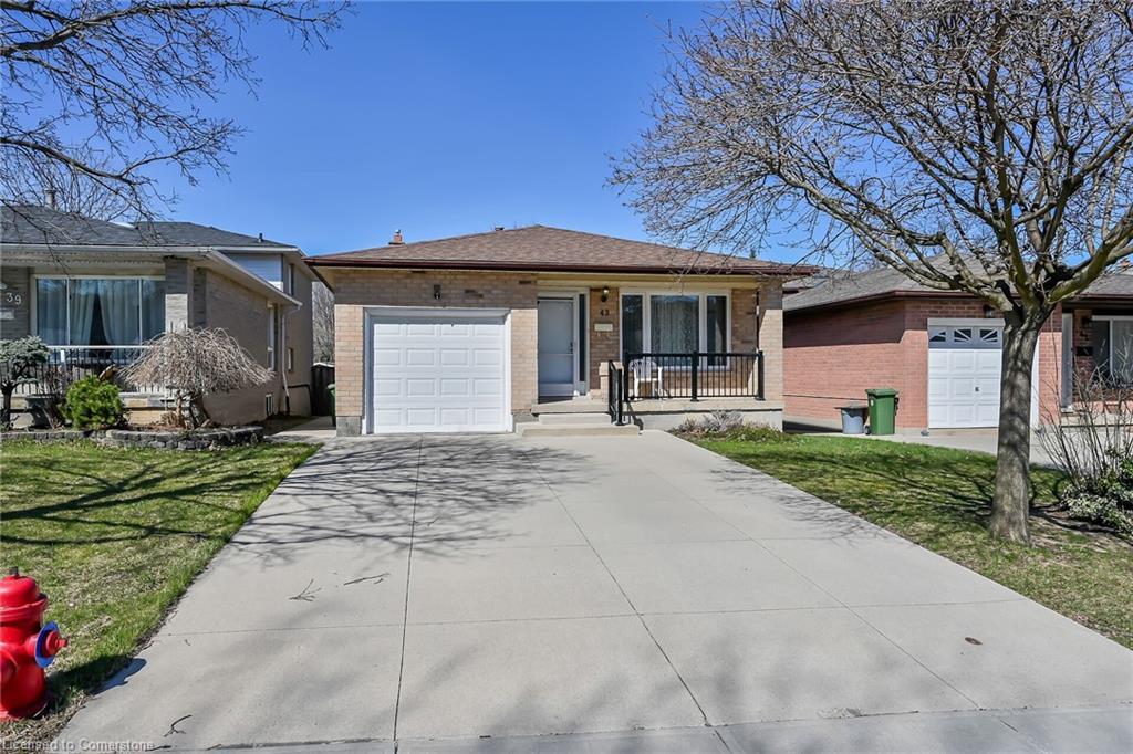43 Everest Street, Hamilton, ON - Outdoor With Facade