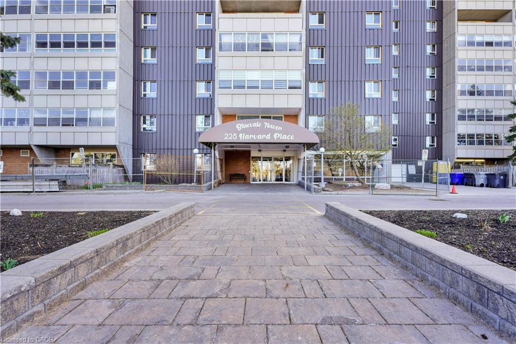 809-225 Harvard Place, Waterloo, ON - Outdoor