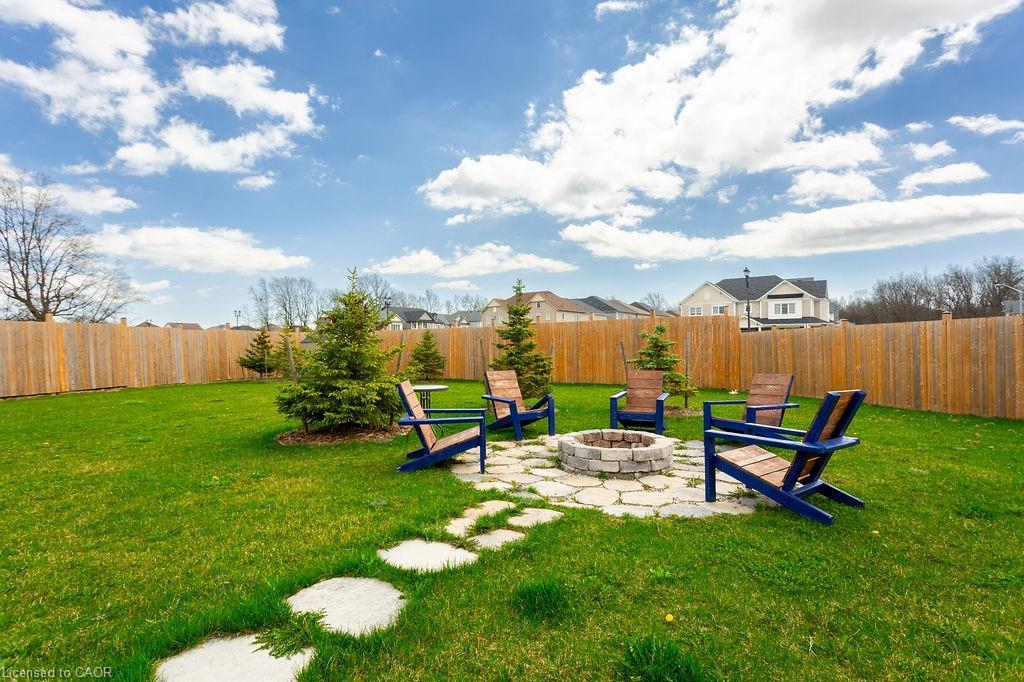 7776 Tupelo Crescent, Niagara Falls, ON - Outdoor