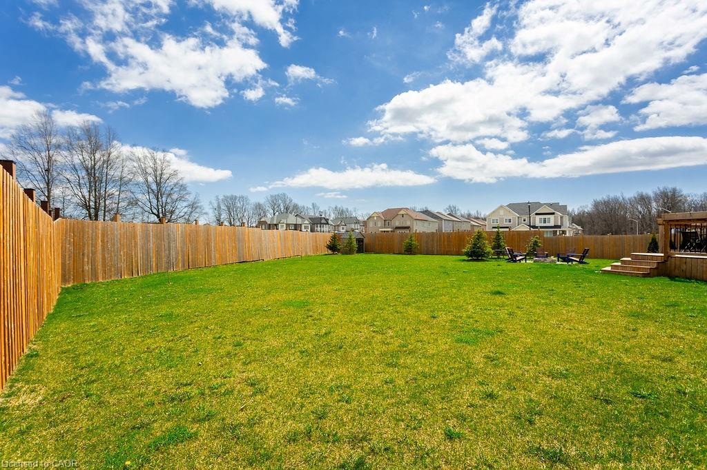 7776 Tupelo Crescent, Niagara Falls, ON - Outdoor