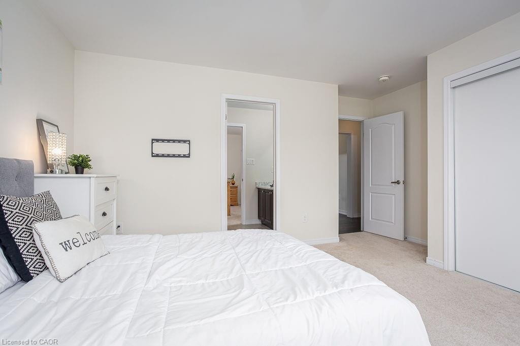7776 Tupelo Crescent, Niagara Falls, ON - Indoor Photo Showing Bedroom