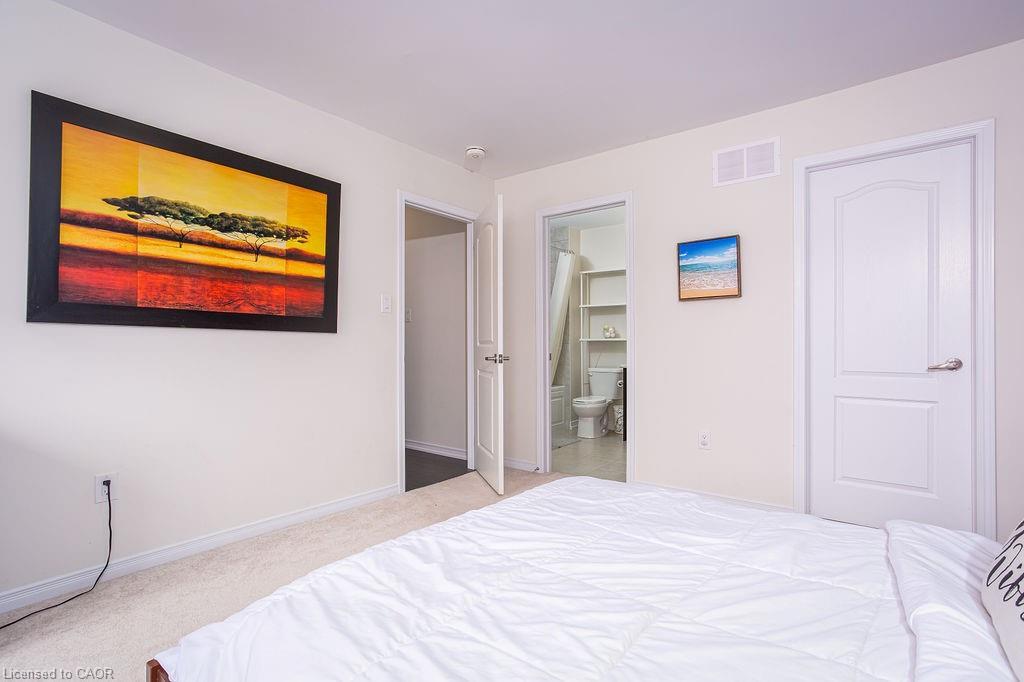 7776 Tupelo Crescent, Niagara Falls, ON - Indoor Photo Showing Bedroom
