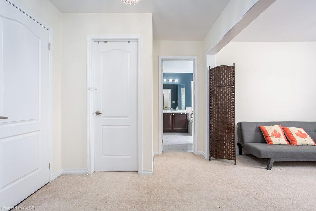 7776 Tupelo Crescent, Niagara Falls, ON - Indoor Photo Showing Other Room