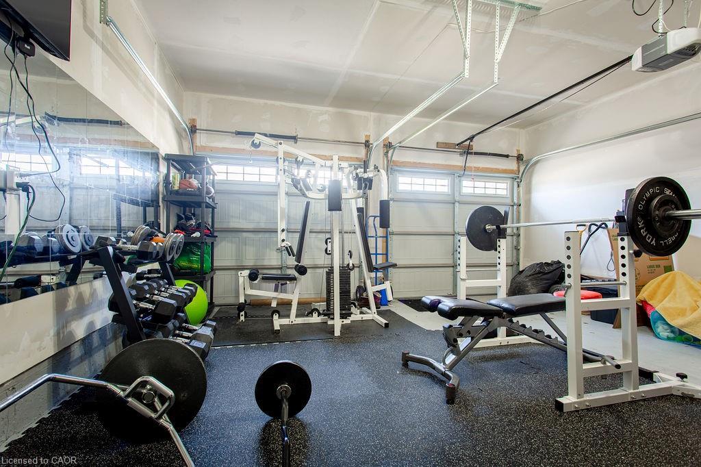 7776 Tupelo Crescent, Niagara Falls, ON - Indoor Photo Showing Gym Room