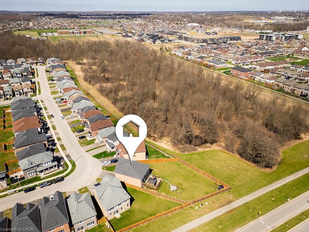 7776 Tupelo Crescent, Niagara Falls, ON - Outdoor With View