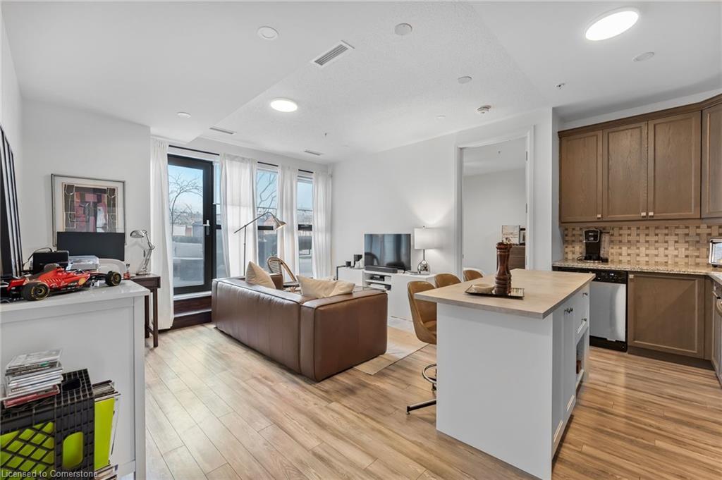 415-118 King Street E, Hamilton, ON - Indoor