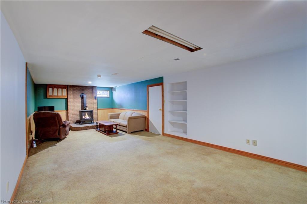 271 Forest Glen Crescent, Mount Forest, ON - Indoor Photo Showing Other Room