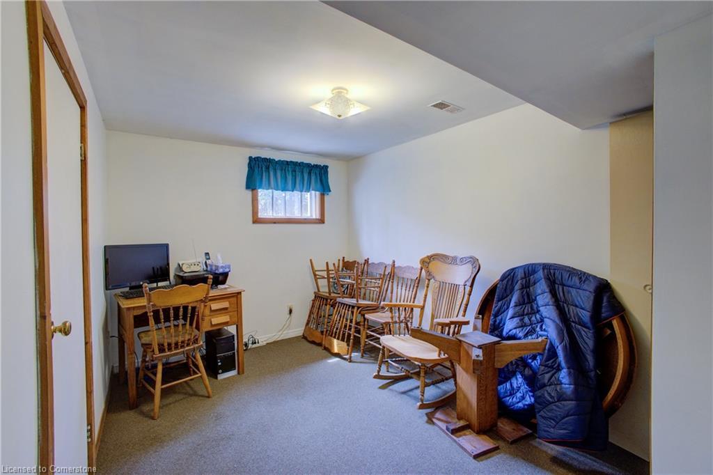 271 Forest Glen Crescent, Mount Forest, ON - Indoor Photo Showing Other Room