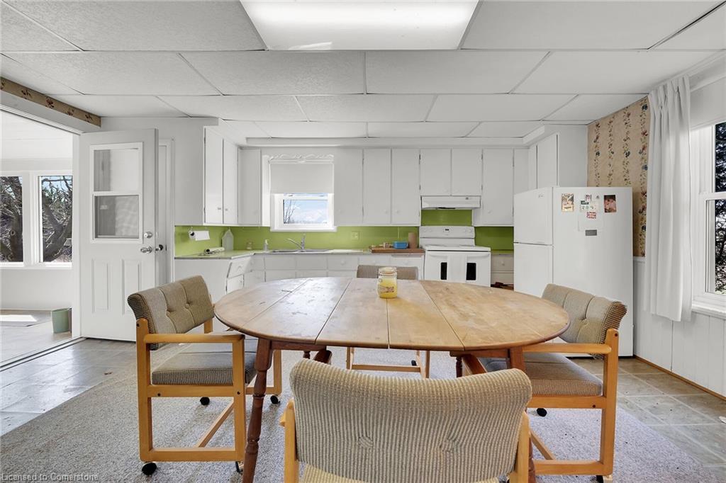 521 Baptist Church Road, Brantford, ON - Indoor Photo Showing Dining Room