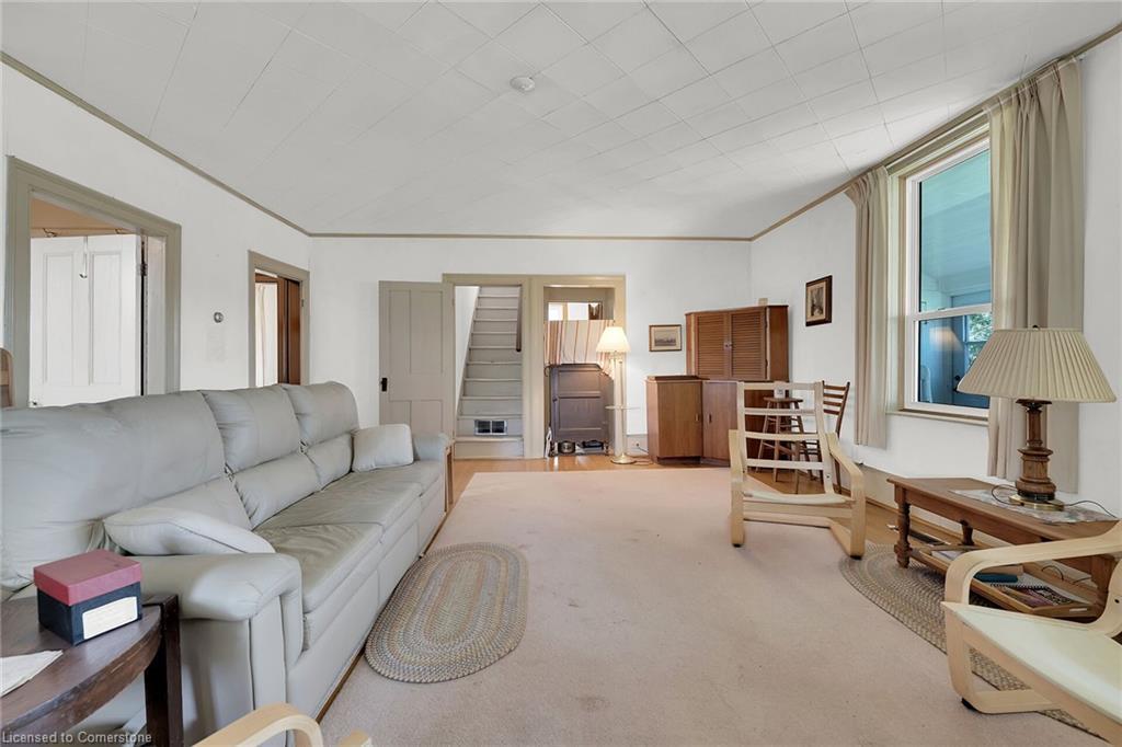 521 Baptist Church Road, Brantford, ON - Indoor Photo Showing Living Room