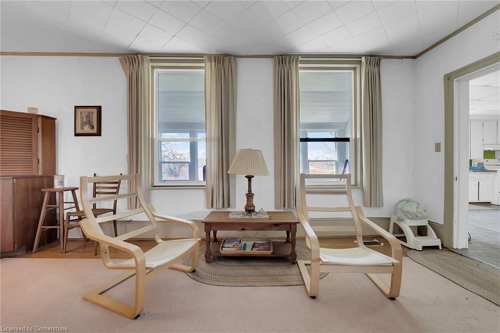 521 Baptist Church Road, Brantford, ON - Indoor