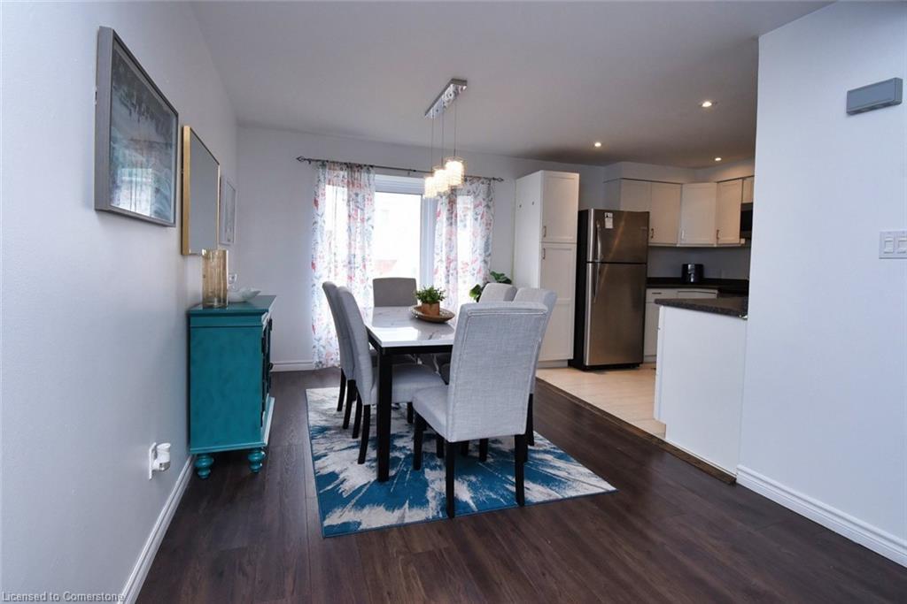 15-1255 Upper Gage Avenue, Hamilton, ON - Indoor Photo Showing Dining Room