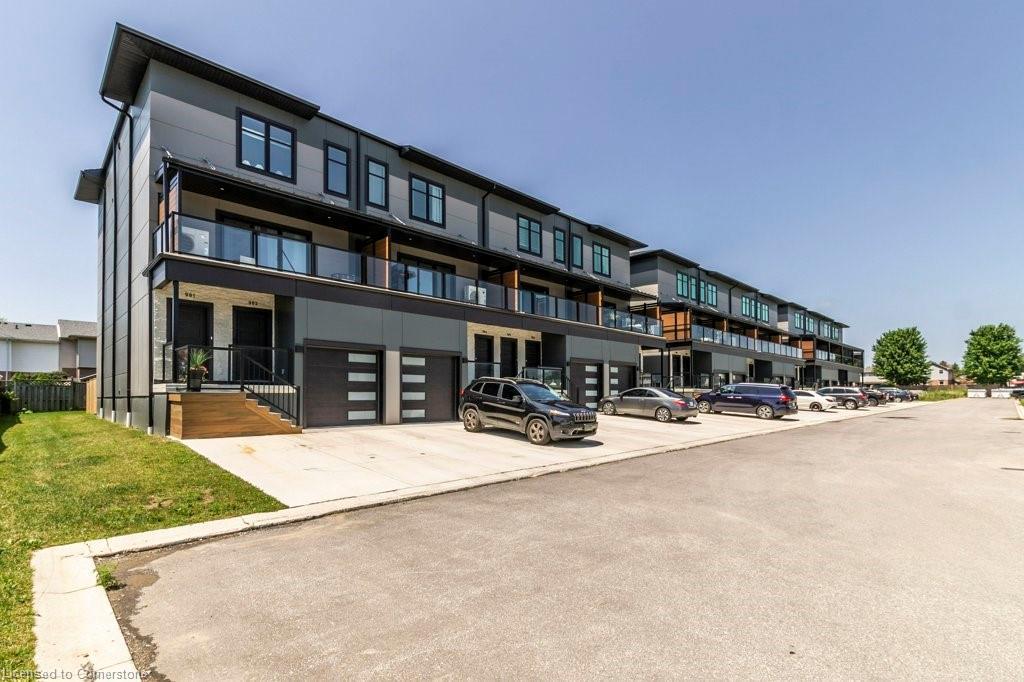 905-361 Quarter Town Line, Tillsonburg, ON - Outdoor With Balcony With Facade