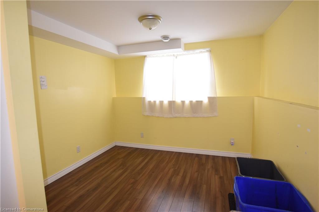 75 Pine Street S, Thorold, ON - Indoor Photo Showing Other Room