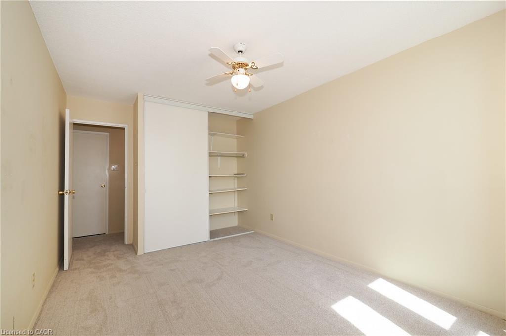 902-65 Westmount Road N, Waterloo, ON - Indoor Photo Showing Other Room