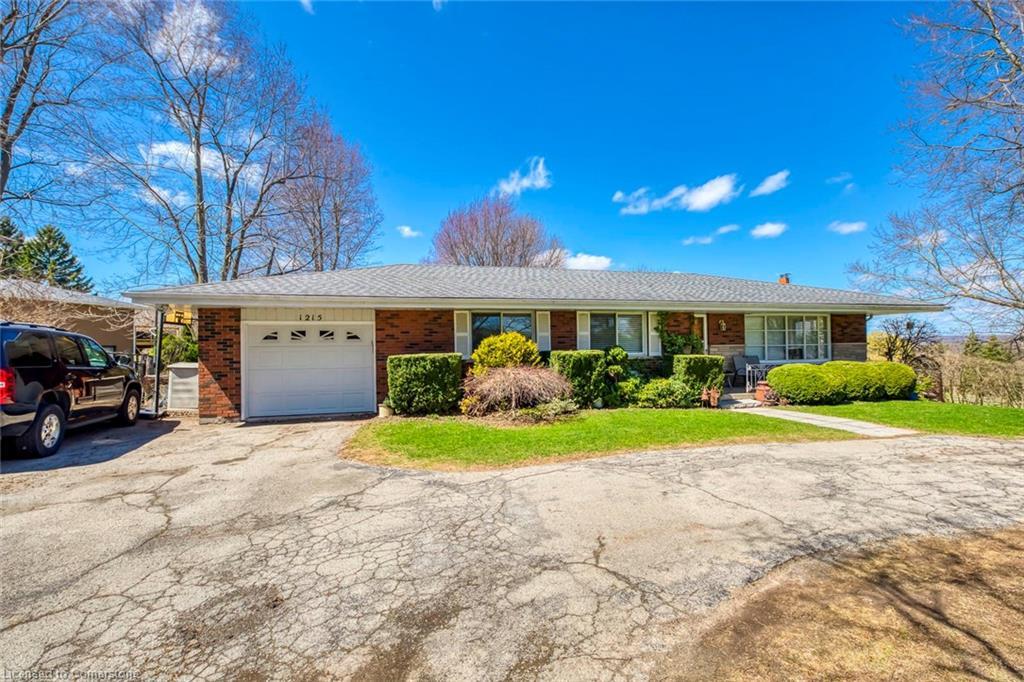 1215 Britannia Road, Burlington, ON - Outdoor With Facade